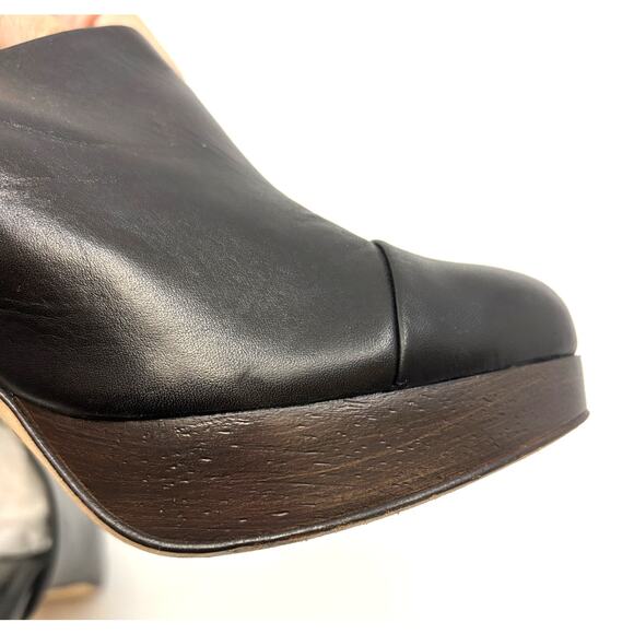 Size 11 B | COLE HAAN Stephanie Nike Air Platform Black Leather Clog Mule Heels - Picture 5 of 12